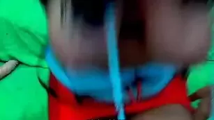 Пикантная сучка Bigboobyxxl трахает влажные щели