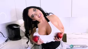 Korina Kova Tata Temptress - Kitchen BBW Dildo Pussy Masturbation