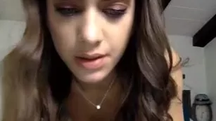 Uma Jolie smoking & мастурбация реальный секс АДАЛТ ВЭБКАМС Premium Порно