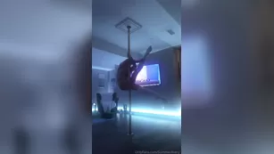 summeravery the not so pretty process of trying to learn a trick a Адалт вэбкамс чат для бесплатное порно реальный секс