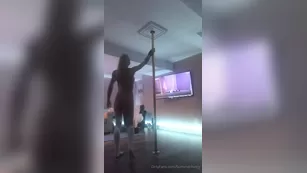 summeravery the not so pretty process of trying to learn a trick a Адалт вэбкамс чат для бесплатное порно реальный секс