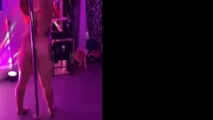 clca69_2019 10 17 Hot_night_with_Shyla_Syn_and_I Адалт вэбкамс чат для бесплатное порно