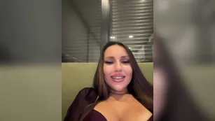 Syka001 пизденка красотки течет от удовольствия