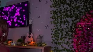 -wellcum- я танцую, а ты дрочи, меня это заводит