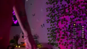 -wellcum- я танцую, а ты дрочи, меня это заводит