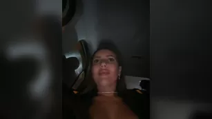 Syka001 соблазняю большими сиськами таксиста, но не ведется