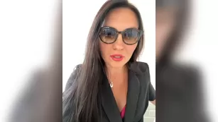 DIVORA охмибод так возбудил милфу, что пришлось дрочить в туалете ресторана