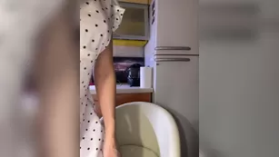 -ANN- не отвлекайте меня, я хочу кончить перед сном