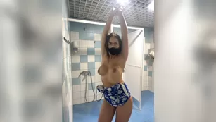 Milana555550 грудастые зрелые сучки целуются