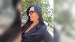 DIVORA шлюха вообще обнаглела и дрочит на детской площадке