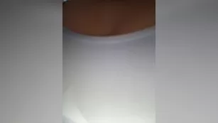 Sara- аккуратно трахаю жопку анальной пробкой