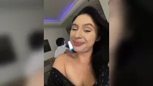 PARTYNEXTNEXT молодая латинка решила подрочить пока ее парень играет в комп