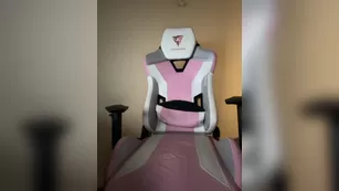 Sara- снимает с сисек прищепки и трахает пальчиком анал