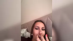 Syka001 показала попку в спортачах и новое эротическое белье