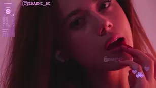 Taanni красивая молодая тин с натуральнми сиськами танцует голенькая