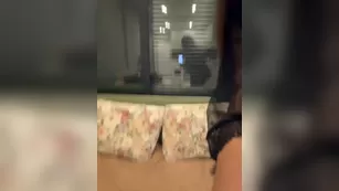 Syka001 горячая шлюшка стоя раком перед тобой дразнит свою письку