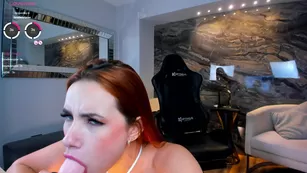 KateOwens рыжуха хочет вот так глубоко сосать твой член