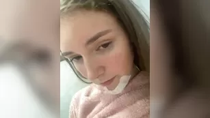 Baby-Tisha худенькая тин показала маленькую грудь и писечку