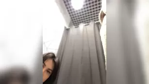 Wet__Bunny сисястая брюнетка трогает письку в примерочной