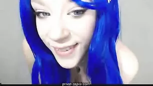 Грудастая пассия Anya96 снимает трусики
