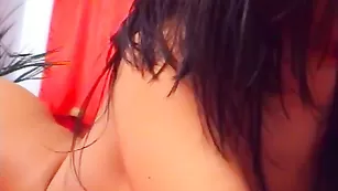 Красотка AmberWillis демонстрирует свои прелести