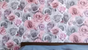 Худощавая соска Sollymia танцует стриптиз