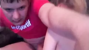 Пошлая краля KISULYA666 делает минет