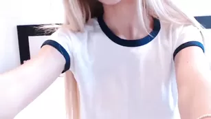 Озорная самка secretgoddes00 трахнула пизду