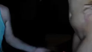 Чудесная сучка LifeKaif умело сосет член