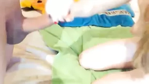 Пошлая сучка SidAndNancy долбится в жопу