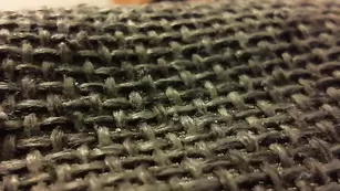 Пылкая сучка MorelllaPo позирует обнаженная