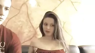 Грудастая куколка занялась оральными ласками