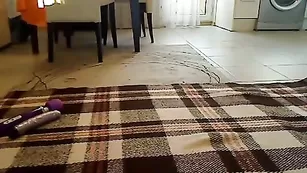 Обнаженная mysticjane1 трахает обе дырки