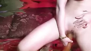 Сисястая куколка SexNika трахнулась резиновым хером