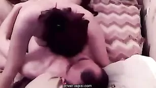 Пышная девочка ебется в позе наездницы ion_ion65