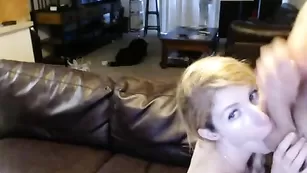 Глубокий минет сексуальной белоснежки Jackplusjill