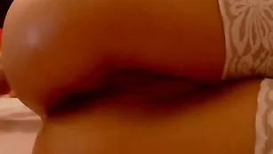 Русская шкура malushka трахает задницу