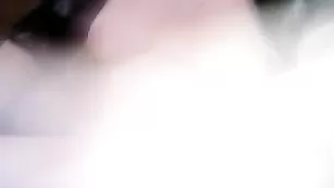 Зрелая потаскушка Sexybella трахнула пизду