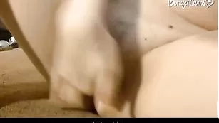 Шальная курва kablu4ok ласкает мокрую киску