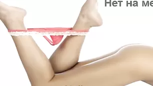 Развратная курва WArielW трахает пизду фаллосом