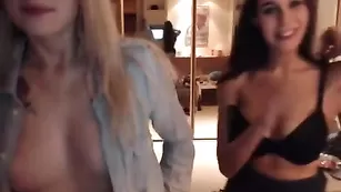 Лучшие телочки Lana_and_Sabo и SexySabotage резвятся во фри