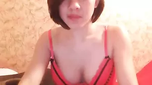 Строптивая малышка xMikasaKimx ласкает большие сиськи