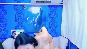 Смазливая нимфа Lilisenok развлекается во фри