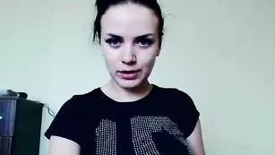 Сольная шалость грудастой красавицы BruAndBlond