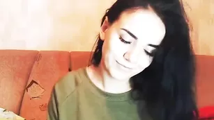 Симпатичная куколка BruAndBlond ласкает большие сиськи