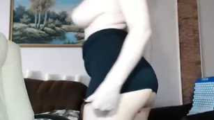 Стройная сучка moonlight4u демонстрирует сисяндры