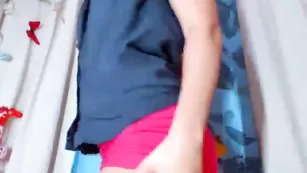 Роскошная модель BlackFox крутит аппетитной попой