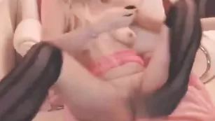 Белокурая сучка LadyKristy занялась сквиртом