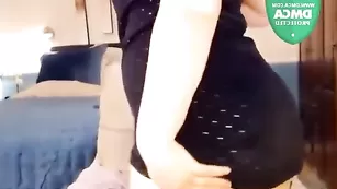 Шикарная модель DeliciousAlba соблазняет красивыми сиськами