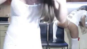 Красивые лесбиянки marishaarimova дрочат секс игрушками